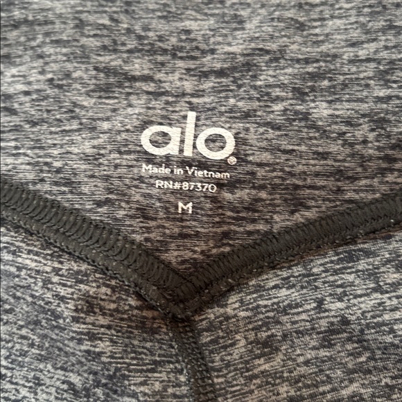 ALO Yoga Charcoal Heather goddess leggings medium - Picture 7 of 7